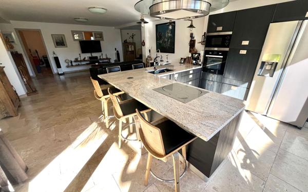 Maison à vendre    3 pièces •  Le Cannet