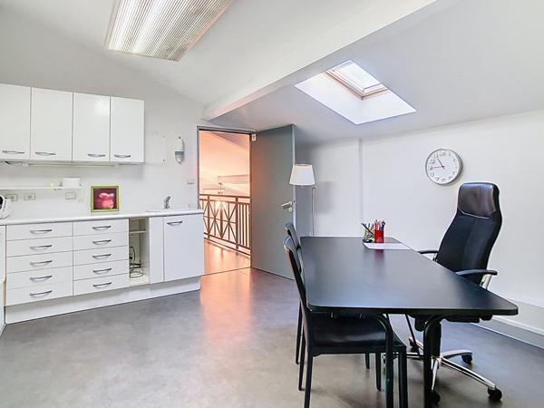 Grand Local commercial - Muret 8 pièces - 173m²