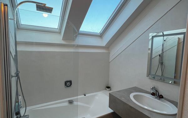 Maison à vendre    9 pièces • 222 m2 Luc-la-Primaube