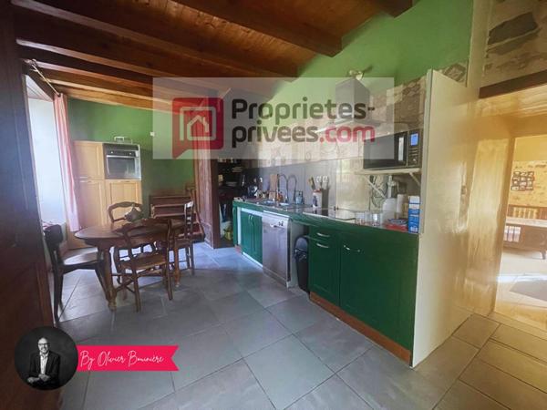 Maison familiale au coeur du bourg de Rieux -5 chambres 195 m²