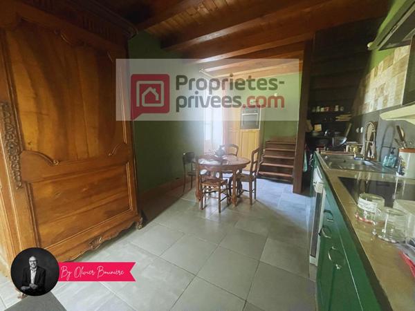 Maison familiale au coeur du bourg de Rieux -5 chambres 195 m²