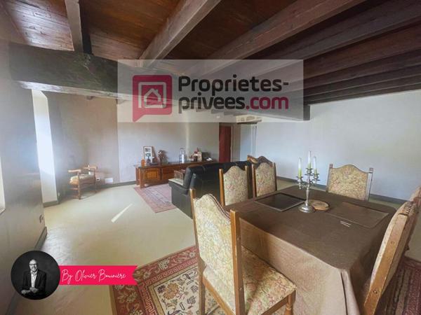 Maison familiale au coeur du bourg de Rieux -5 chambres 195 m²