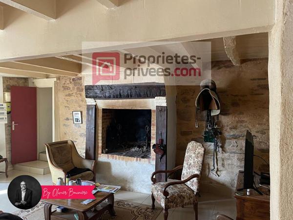 Maison familiale au coeur du bourg de Rieux -5 chambres 195 m²