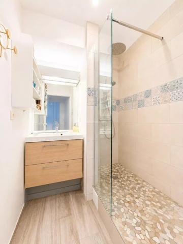 Vente                                                      Appartement
                        
                     3 pièces                      64 m2                     à Serris