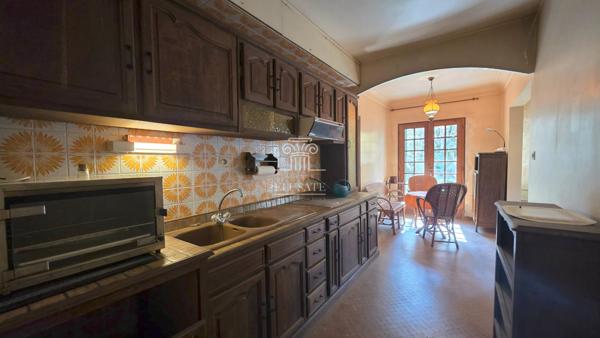 Réans (32800) MAISON T8 - 206M² EN CAMPAGNE AVEC TERRAIN DE PLUS DE 3HA ET DEPENDANCE / PROCHE EAUZE