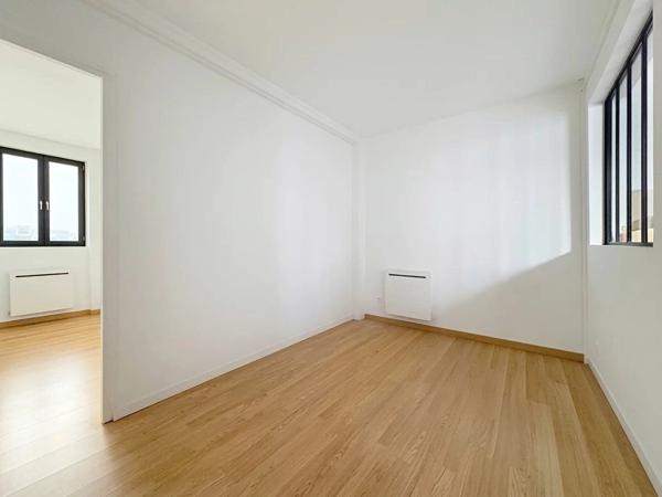 Location                                                      Appartement
                        
                     2 pièces                      34 m2                     à Saint-Quentin