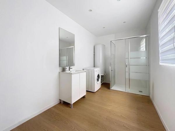 Location                                                      Appartement
                        
                     2 pièces                      34 m2                     à Saint-Quentin
