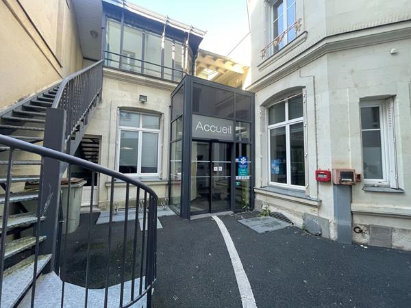 RARE Immeuble en MONOPROPRIETE Centre Ville de SAUMUR