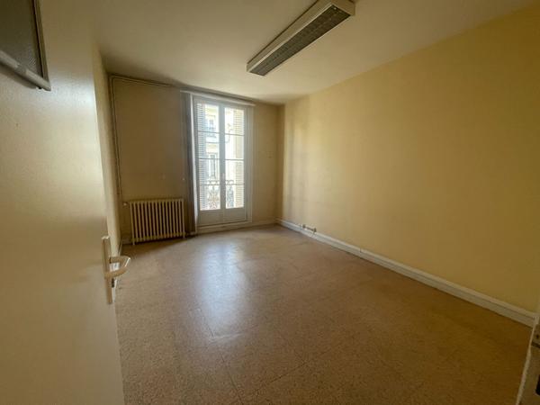 RARE Immeuble en MONOPROPRIETE Centre Ville de SAUMUR