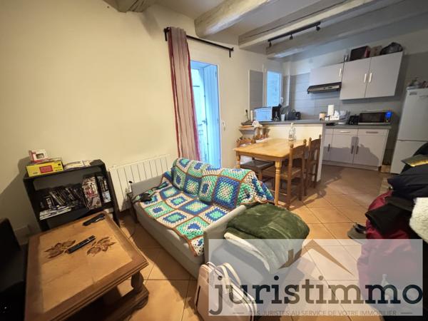 Piolenc (84420) Immeuble de 3 appartements en hypercentre de Piolenc