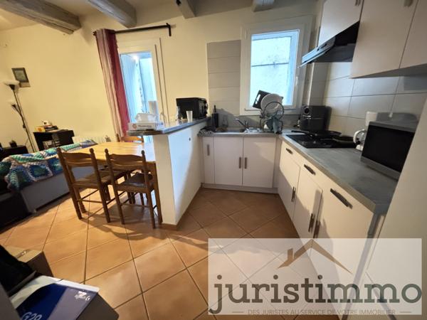 Piolenc (84420) Immeuble de 3 appartements en hypercentre de Piolenc