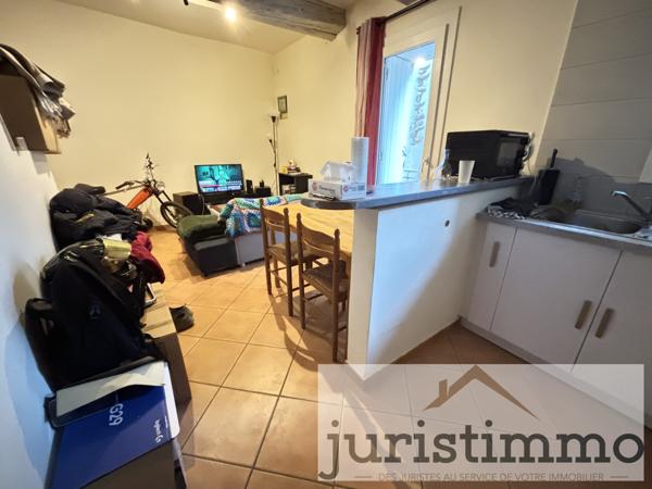 Piolenc (84420) Immeuble de 3 appartements en hypercentre de Piolenc