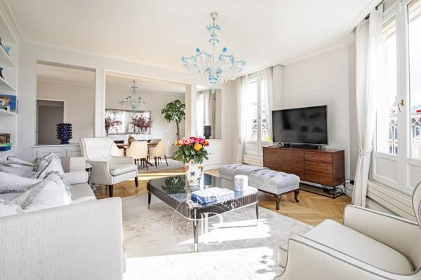 Paris 7ème, Appartement 2 Chambres -  90 m² à vendre