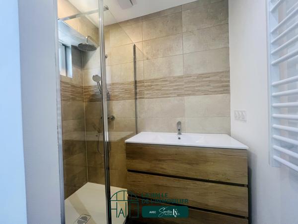 Maison
         3 pièces
        - 67 m² 141 000 € *