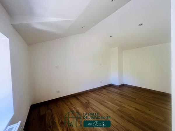 Maison
         3 pièces
        - 67 m² 141 000 € *
