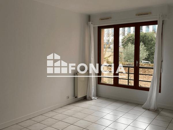 Location Studio 29.76 m² - 8-10 BOULEVARD CHASLES Chartres 28000