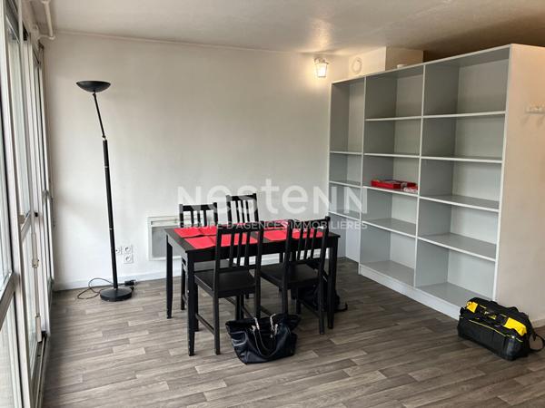 Idéalement situé BORDEAUX CAUDERAN-APPT 1 PIECE MEUBLE AVEC BALCON