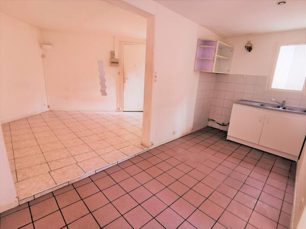 Immeuble 10 pièces 180 m2