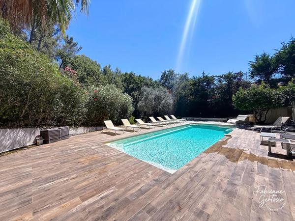 La Valette-du-Var ! Maison contemporaine de 240 m2 sur 2194 m2 de terrain