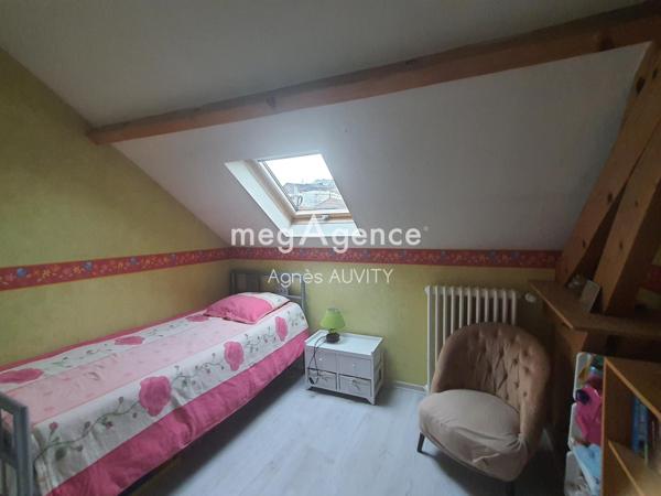 Maison à BUFFON, 03100 - 8 pièces 132m²