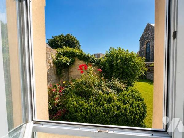 LE CONQUET - HYPER CENTRE - APPARTEMENT T2 - 20M²