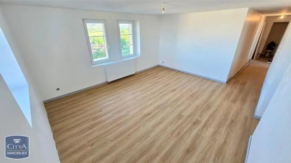 Appartement à louer 3 pièces 73m² Château-Salins (57170)
