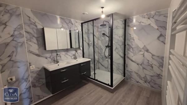 Appartement à louer 3 pièces 73m² Château-Salins (57170)