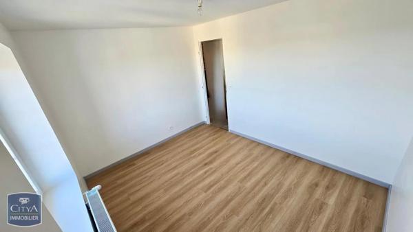 Appartement à louer 3 pièces 73m² Château-Salins (57170)