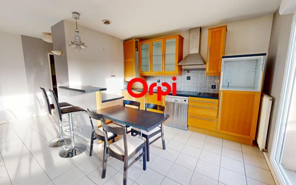 Appartement à vendre    2 pièces • 45 m2 Bron