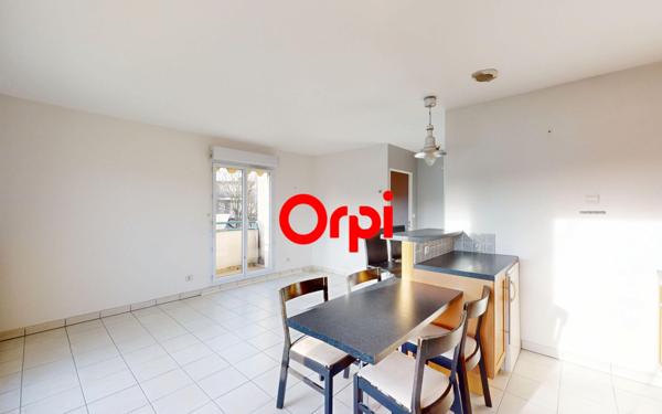 Appartement à vendre    2 pièces • 45 m2 Bron