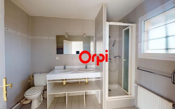 Appartement à vendre    2 pièces • 45 m2 Bron