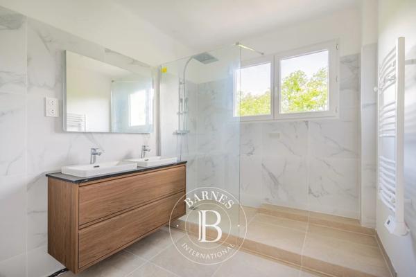 Ville-d'Avray, Appartement 3 Chambres -  93 m² à vendre