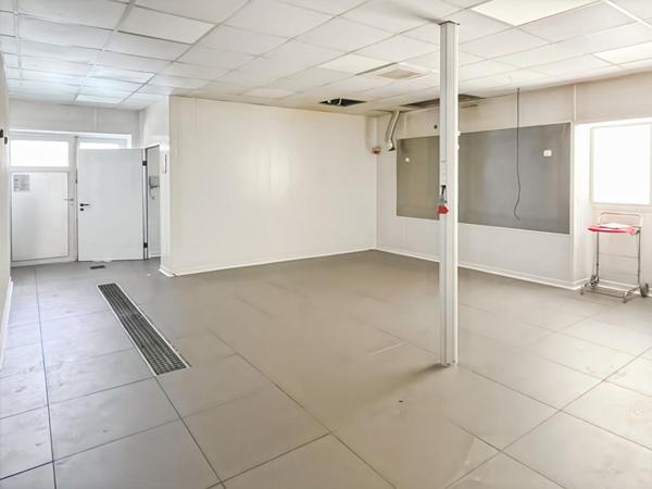 Immeuble - appartement duplex et commerce - 347 m2 - 4 chambres