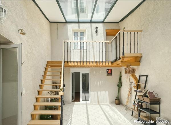 Immeuble - appartement duplex et commerce - 347 m2 - 4 chambres
