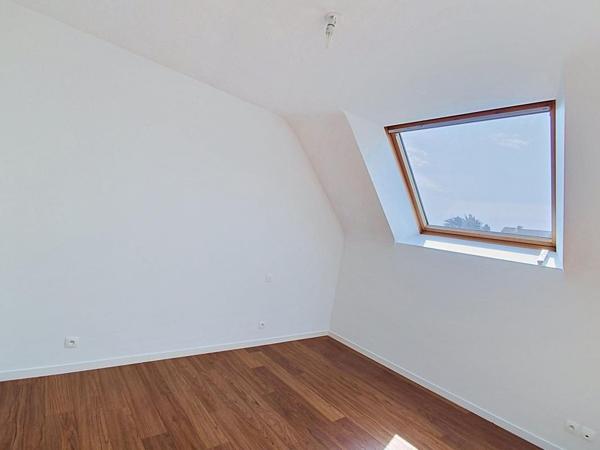 LARMOR-PLAGE : Maison contemporaine avec jardin et garage