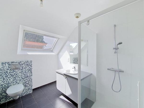 LARMOR-PLAGE : Maison contemporaine avec jardin et garage