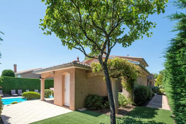 Vassieux - Caluire et Cuire - Maison climatisée - 265m² - 4/5 chambres - Piscine - Terrain 1000m²