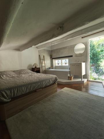 Vente / Maison en pierre à Vaison-la-Romaine (84110)