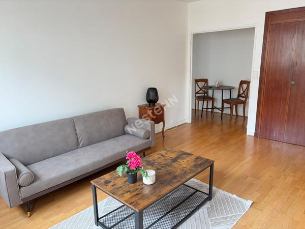 75011 - Cirque d'Hiver - Marché des enfants rouge - 2 Pièces (47 m²)