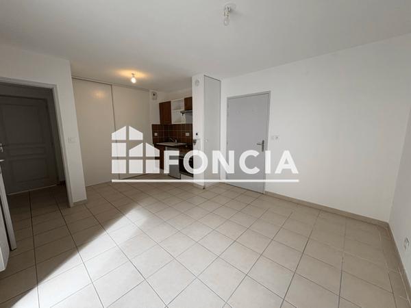 Location Appartement 2 pièces 38.5 m² - 2 AVENUE FRANCIS VALS Leucate 11370