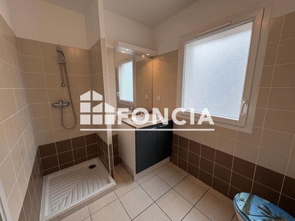 Location Appartement 2 pièces 38.5 m² - 2 AVENUE FRANCIS VALS Leucate 11370