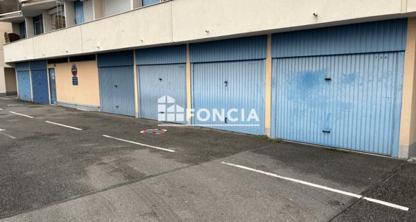 Location Parking 16 m² - Plaisir 78370