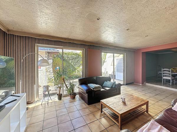Rare opportunité sur le secteur : Maison de village avec jardin sans vis à vis