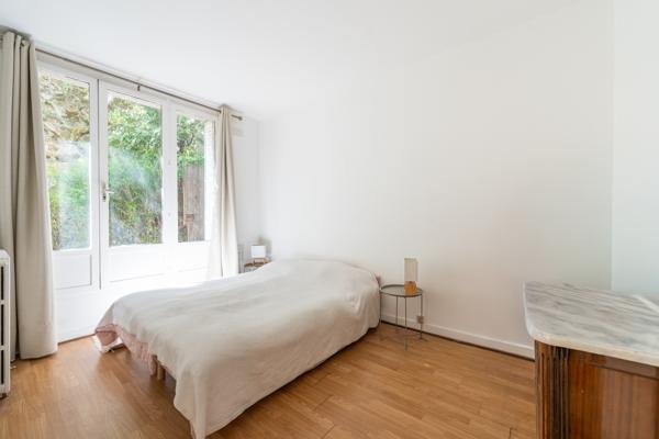 Maison
         9 pièces
        - 244 m² 1 690 000 € *
