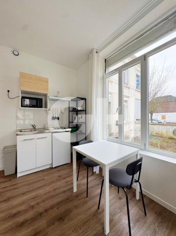 Charmant Appartement Meublé à Louer à Jeumont avec parking et internet !