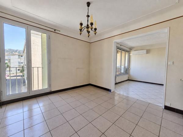 Appartement à MARSEILLE 10EME ARRONDISSEMENT (13010)