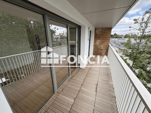 Location Studio 27.45 m² - 15 RUE MAURICE NAVE Rueil Malmaison 92500