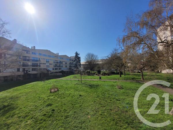 Appartement F3 à vendre  3 pièces - 75,49 m2 COMPIEGNE - 60