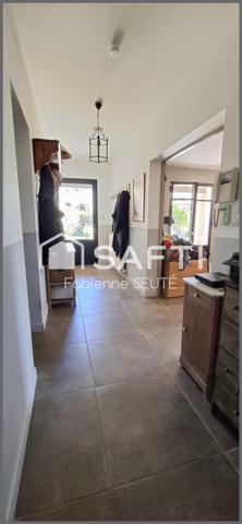 bâtisse familiale 218 m2,6 chambres, avec piscine