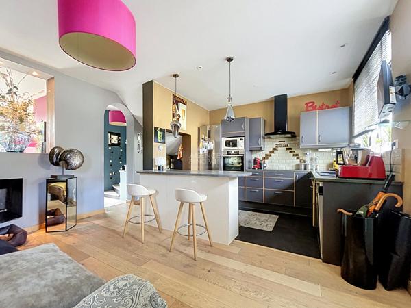 Maison de ville à vendre à Chatou -115 m² - 3 chambres -Terrasse - Garage 624 000 € **  - Référence  V60010397